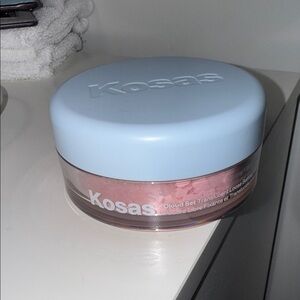 Kosas Loose Powder in Pink and Blue